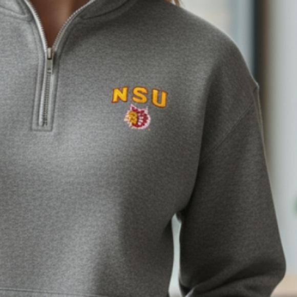 NSU WOLVES Gray Quarter-Zip Women's Sweater | SIZE M - Picture 3 of 5